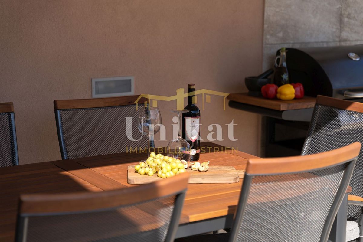 Hiša v okolici Poreča, 3 spalnice, mirna lokacija